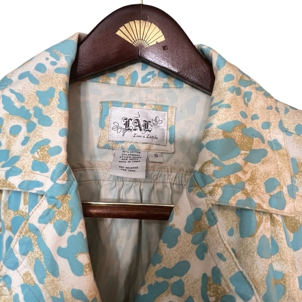 Live A Little Jacket White, Blue & Gold Leopard Print Fitted Size Small - Picture 4 of 4